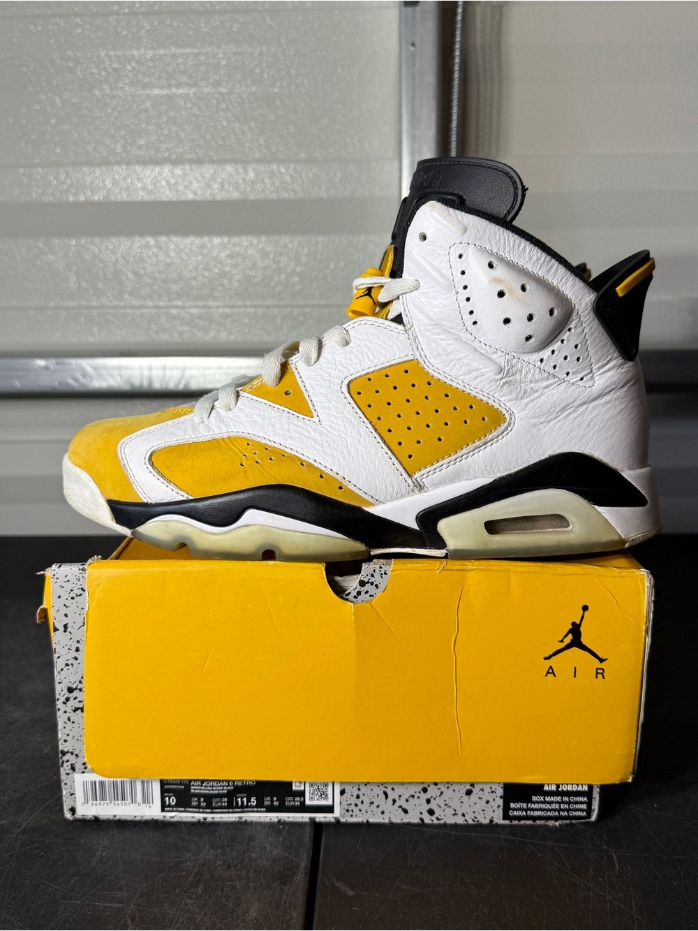 Size 10 - Air Jordan 6 Retro Ochre